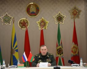 電影演員潘虹懷舊照片1