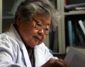 100歲的人生應該怎樣度過？這位女醫生用傳奇的一生給出答案