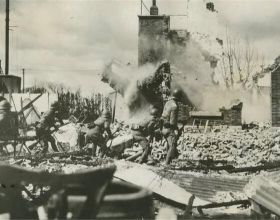 華克之：1945年冒充國民黨中將，兩次誘惑日軍少將贈出大批軍火