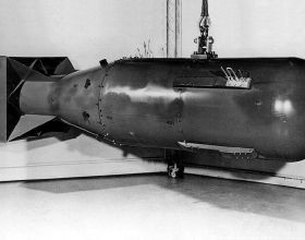 核武器漫談：為什麼原子彈有上限，而氫彈可以做到無限大