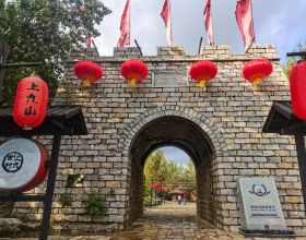 慶國慶，這個古村太熱鬧，養眼又怡情，還有滿滿的中國紅
