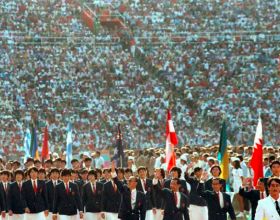 新中國第一次參加奧運會那些獲得銀牌的中國運動員今何在？