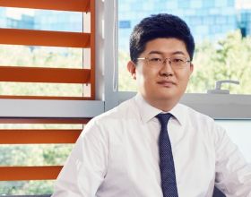 加班加點IPO，在審企業800家，交易所和投行鉚足勁，哈哈，辛苦了