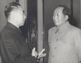 1965年，毛主席跟周總理說了一個絕密計劃，37年後秘密被公之於眾