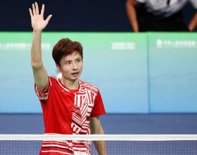 中國羽毛球隊：石宇奇和諶龍成績對比分析