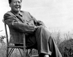 1956年毛澤東的專機中途失聯，死裡逃生後，毛澤東：胡萍是個人才