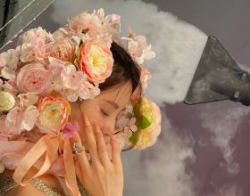 劉詩詩最新時尚大片出爐，以牡丹花為主題，美女和鮮花果然最配