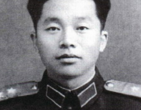 33歲成“萬歲軍”政委，授銜時，他是最年輕的開國中將，年僅38歲