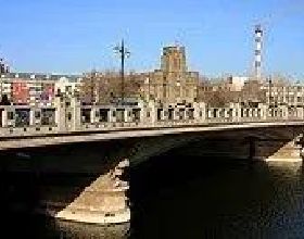 清朝一女子，對小叔子說：你哥被雷劈死了，縣令：女子才是真兇