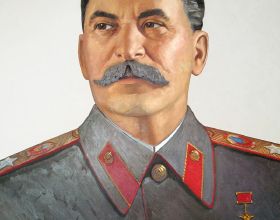 冷酷無情的鋼鐵強人——斯大林，帶領蘇聯從積貧積弱到世界強國