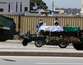 阿爾及利亞為前總統布特弗利卡舉行葬禮