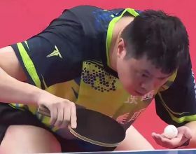 寶刀不老！41歲乒乓球解說掀翻亞運冠軍，決勝局8-1擊潰對手