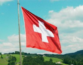 瑞士：一箇中立的巨人？還是大國的“玩物”