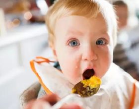 孩子3歲了不會吃硬飯？家長要及時鍛鍊孩子的咀嚼能力，別大意了