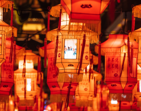 鄉村喪葬風俗，人老至少做七天白喜事，否則沒人來送葬