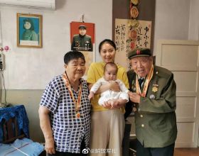 《殭屍校園》宣傳車走上韓國街頭，並且會從車裡下來真的“殭屍”