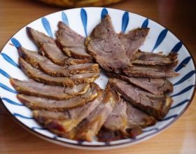 春天多吃韭菜，教大家一個百吃不厭的做法，清香酥嫩，隨手就做好