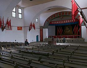 人民大會堂原來不叫這個名字，是毛主席後改的，原來叫什麼名字？