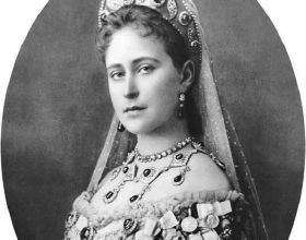 最美公主伊麗莎白在1918年被活埋的前後