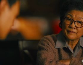 近距離觀摩戰機英姿
