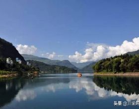 四川有個低調的湖，景色媲美瀘沽湖，人少景美沒有門票