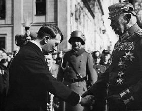 盤點非洲奇葩造型雷死人