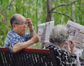 地球也會發光嗎？凌晨一道閃光照亮了夜空，是地球發出的“地光”