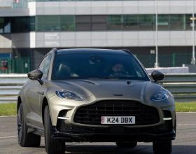 新裝備、專精裝、英雄調整，王者榮耀S27賽季的變化超出你的想