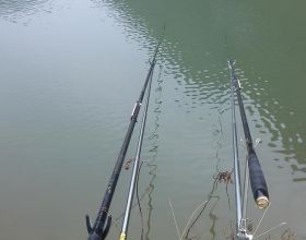 河流釣魚走水太嚴重怎麼辦？記住去找這六個釣點，用這三種釣法