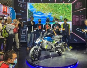 摩獸出行科技釋出電動摩托車“悟”，發力燃油摩托車新能源化