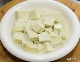 涼拌豆腐怎麼做好吃，關鍵在於料汁，大廚分享秘製配方，香辣爽口