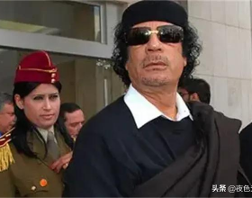卡扎菲五子生前最後時刻：邊喝水邊抽菸，神情淡定地與叛軍對話