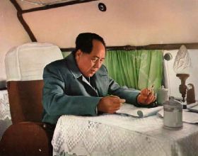 1949年，楊開慧哥哥楊開智給毛澤東寫信求官職，主席如何回信？