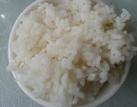 大米飯在釣魚中的妙用，上魚效果不輸任何餌料