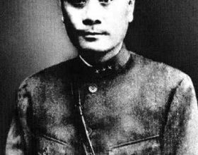 劉湘讓郭勳祺追擊紅軍，臨別時卻說：給紅軍留活路就是給自己活路