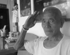 李光鈿：松山戰役斬殺21名日軍，負傷流落緬甸，95歲攜子終回祖國