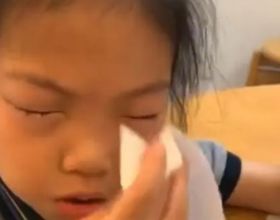 浙江9歲女孩看見數學題，眼睛周圍就過敏，讓人驚訝不解