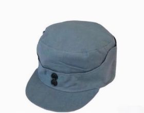 抗戰時期，八路軍帽子上的“兩粒紐扣”有什麼作用？大有來頭