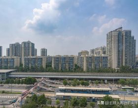 北京這個小區，被譽為亞洲最大社群，每天擠地鐵場面頗為壯觀