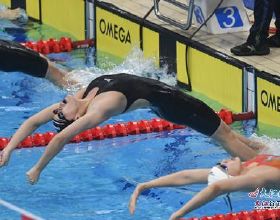 全運會女子100米仰泳預賽 江西選手萬樂天總成績第一晉級半決賽