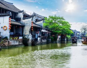 滁州耗資200億造“假古鎮”，因投資方撤資爛尾，網友：打水漂了
