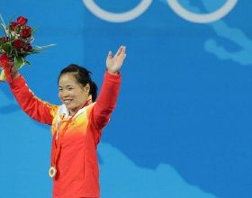 金牌收割機，三次復出皆為巔峰！中國奧運傳奇人物——陳豔青