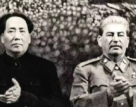 原定於1950年元旦建立的新中國，因為斯大林一句話，提前了三個月
