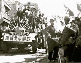 1949年，北平發生了一場不為人知的兵變，兵變的目標竟然是毛主席