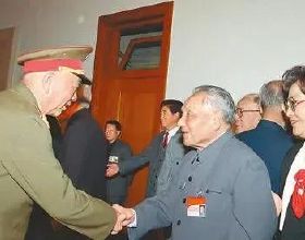 1987年，71歲的劉華清準備退休，鄧小平卻說：調你當軍委副秘書長
