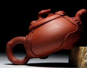 茶葉獵人侃紫砂壺——紅皮龍紫砂壺
