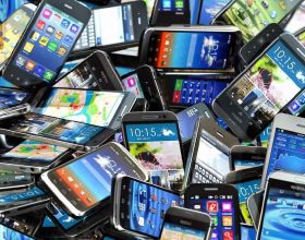 現在一千多的手機和五六千的手機，用久了還會卡嗎？
