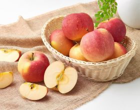 堅持晨起空腹吃一個蘋果，身體會有何變化？不妨瞭解，或有益健康