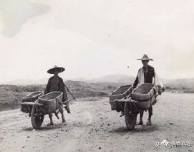 1924年，雷峰塔突然倒塌後，專家在塔底究竟發現了什麼東西？