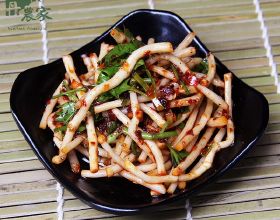 迪麗熱巴美麗大方氣質高雅的女神